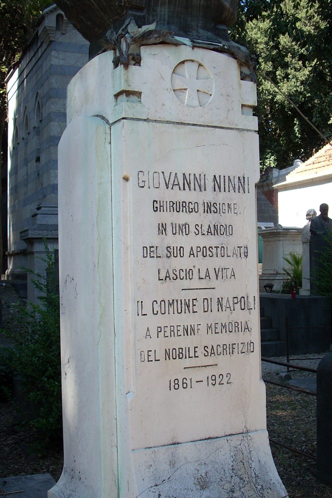 Giovanni%20Ninni%20bust%2C%20Cimitero%20Poggioreale%2C%20Naples%20-%2003.JPG